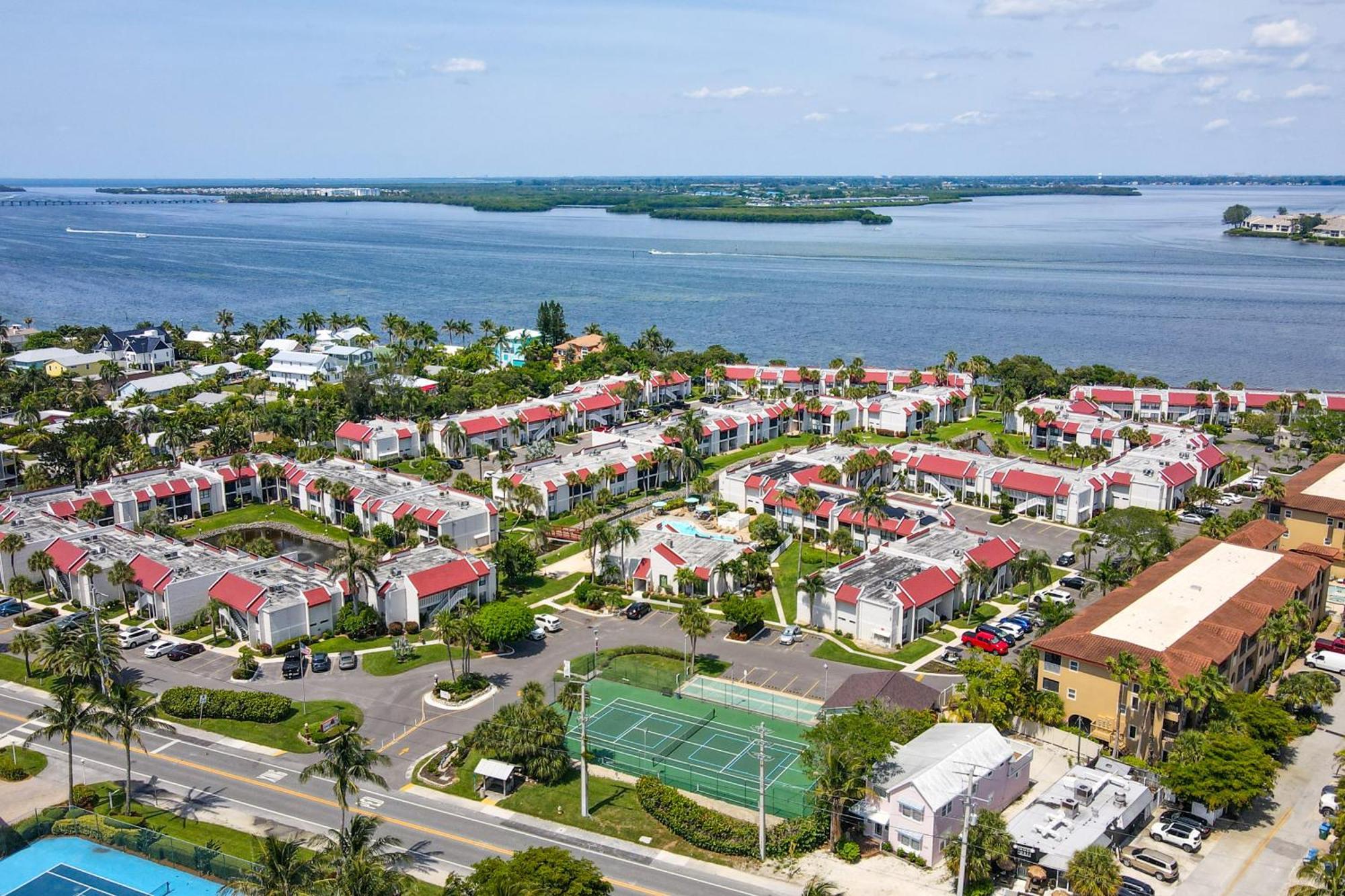 Runaway Bay Condos Брейдентон Бийч Стая снимка