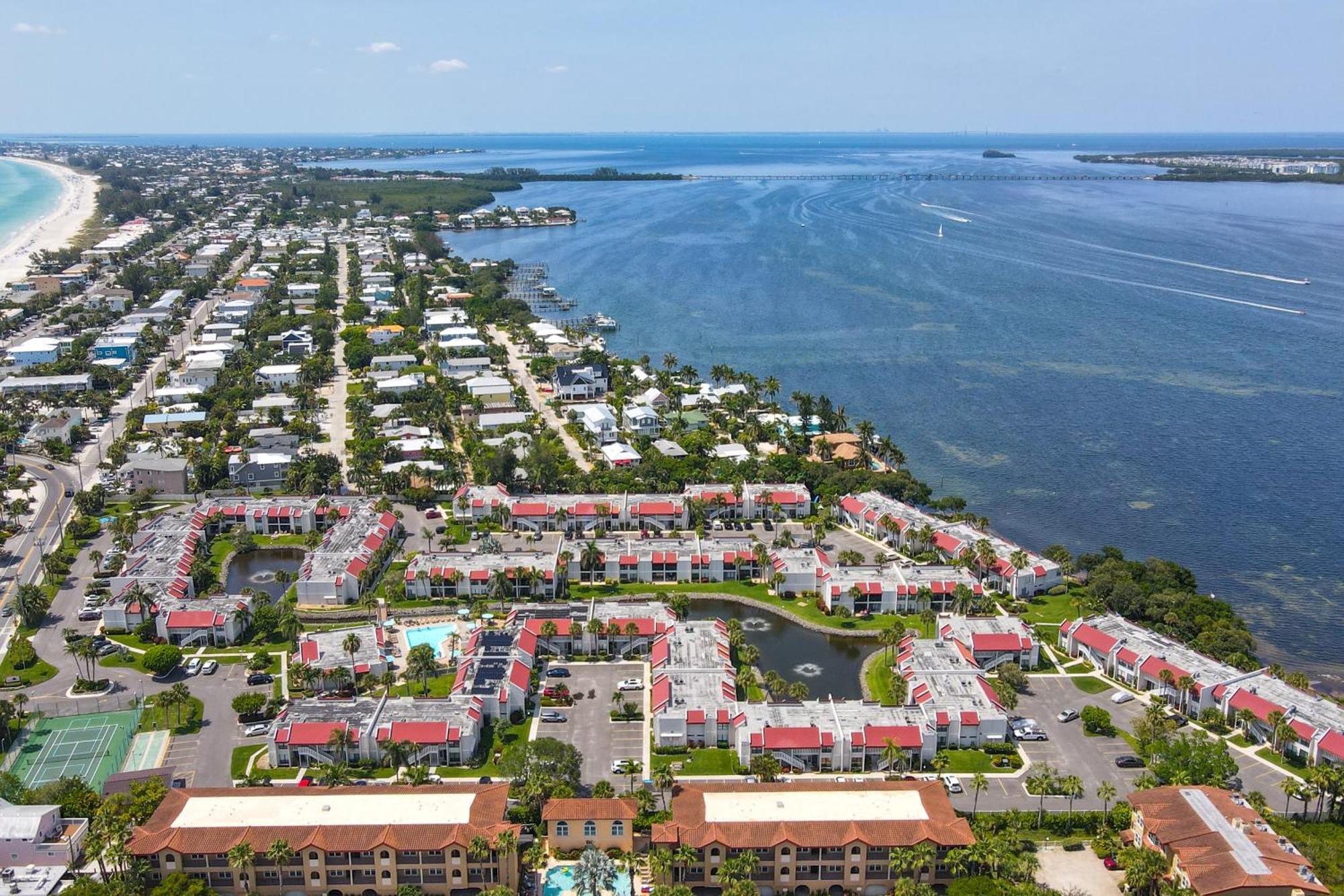 Runaway Bay Condos Брейдентон Бийч Стая снимка